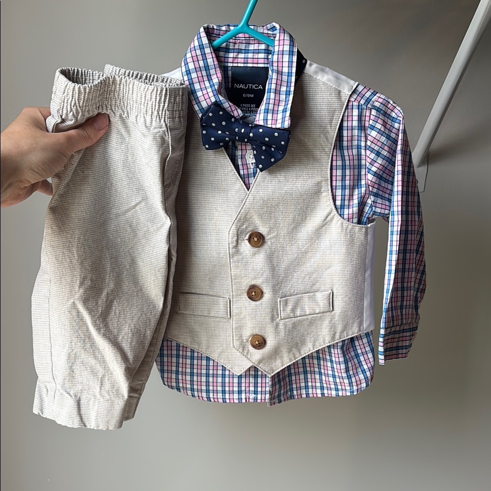 LIKE NEW! Nautica Baby 4-piece set, plaid shirt, beige vest and pants, navy tie